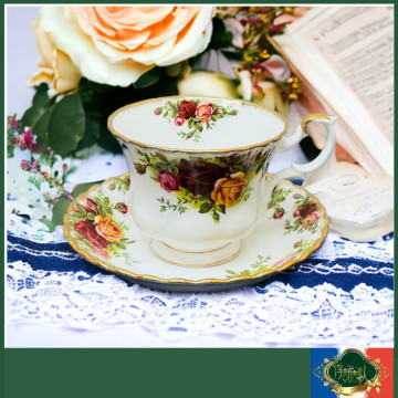 英國 Royal Albert 22K金 第一版 鄉村玫瑰  -經典咖啡杯盤組 (完整商品）